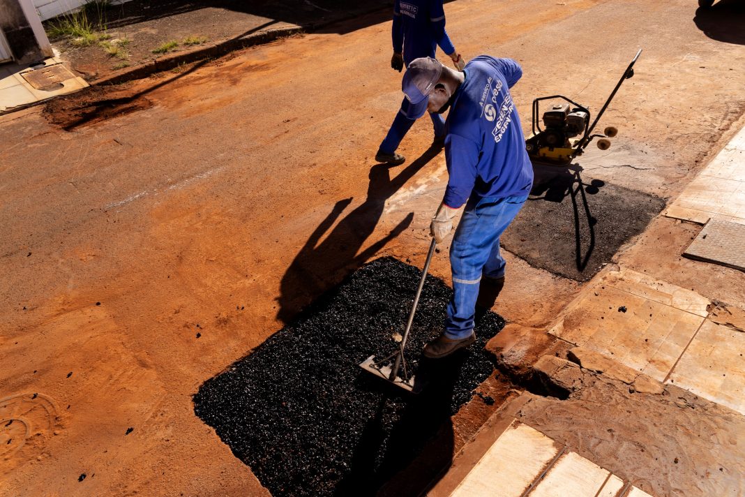 Caesb promove melhorias na rede de água do Gama e Samambaia (1)